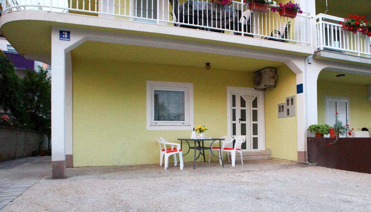 Ana Lovetovo Vodice Exteriör bild
