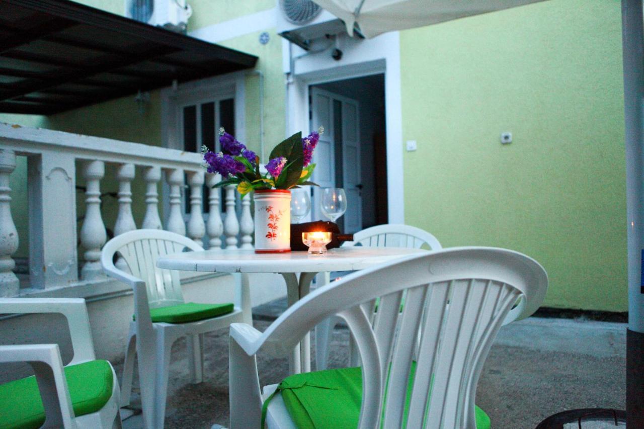 Ana Lovetovo Vodice Exteriör bild