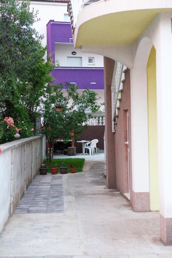Ana Lovetovo Vodice Exteriör bild