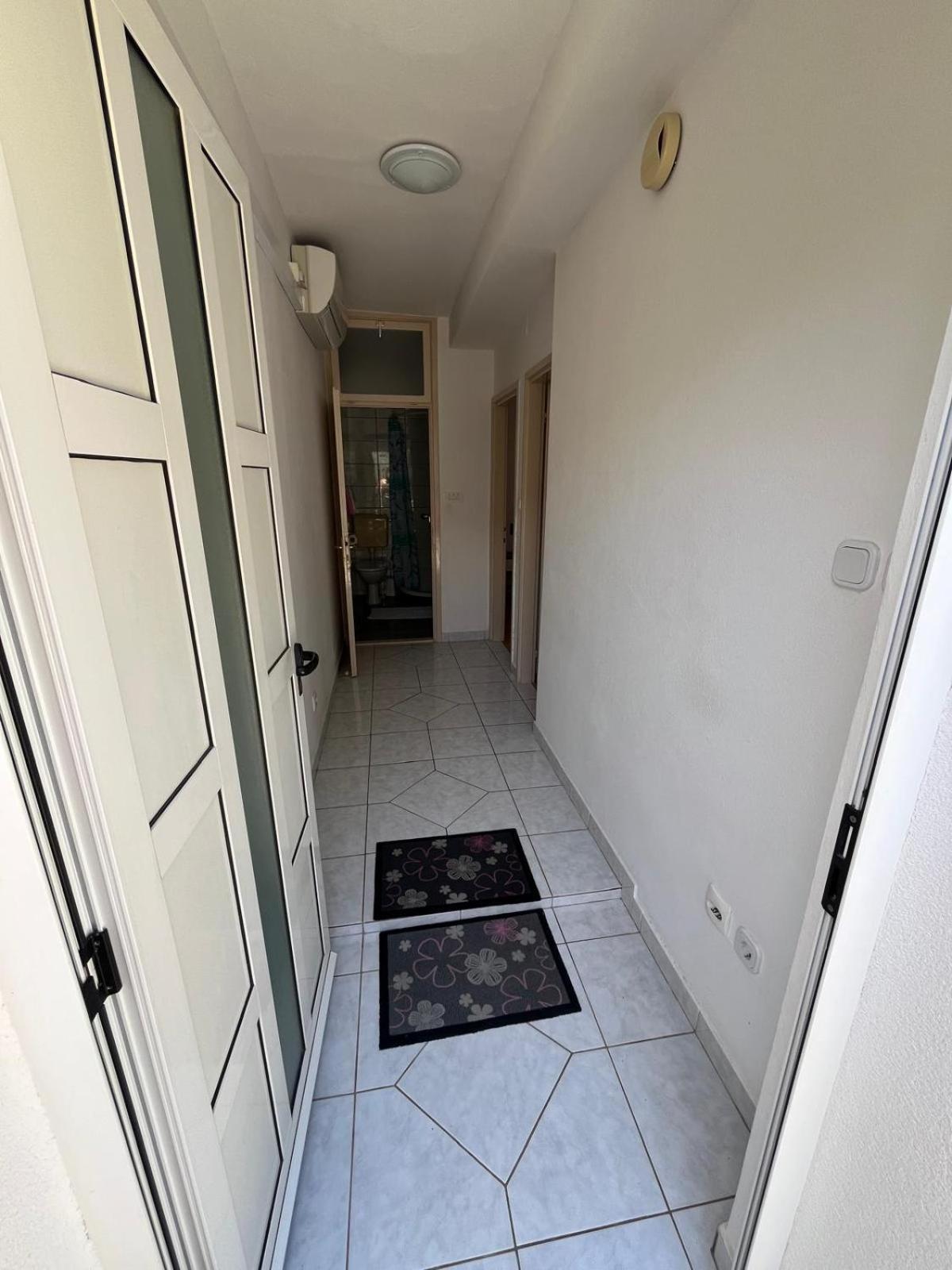 Ana Lovetovo Vodice Exteriör bild